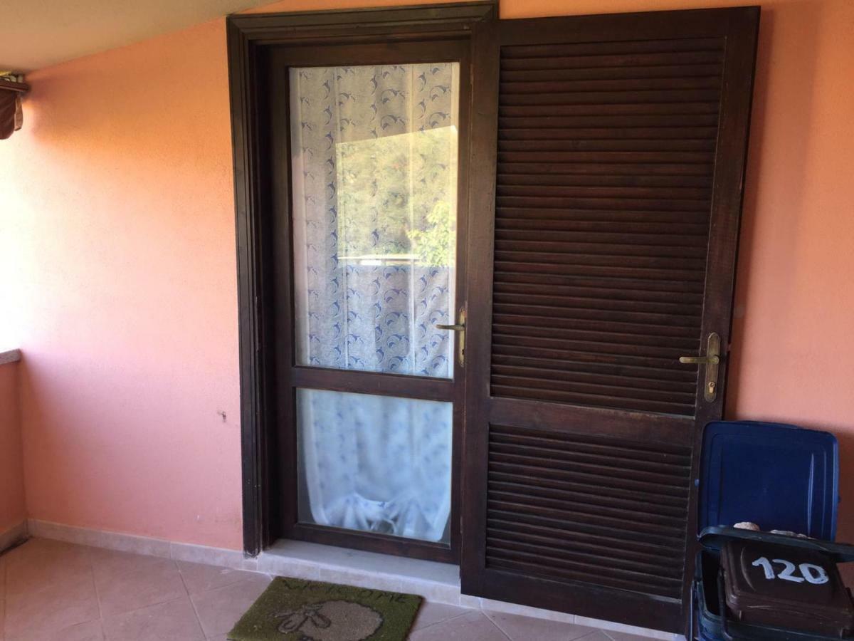 Bilocale Residence Gli Ulivi San Teodoro سان تيودورو المظهر الخارجي الصورة